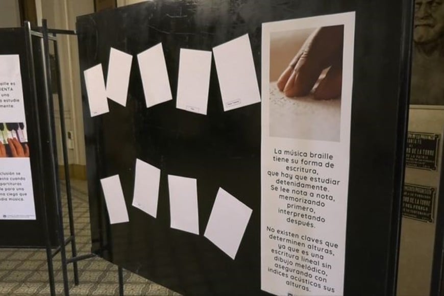 La muestra estará abierta al público desde el 10 hasta el 15 de julio en el hall de la Legislatura santafesina.