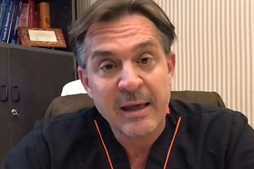 En 2022 fue condenado a cuatro años de prisión y cinco de inhabilitación por las lesiones sufridas a cuatro pacientes