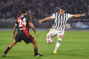 Sigue viva la lucha por el campeonato entre River y Talleres.