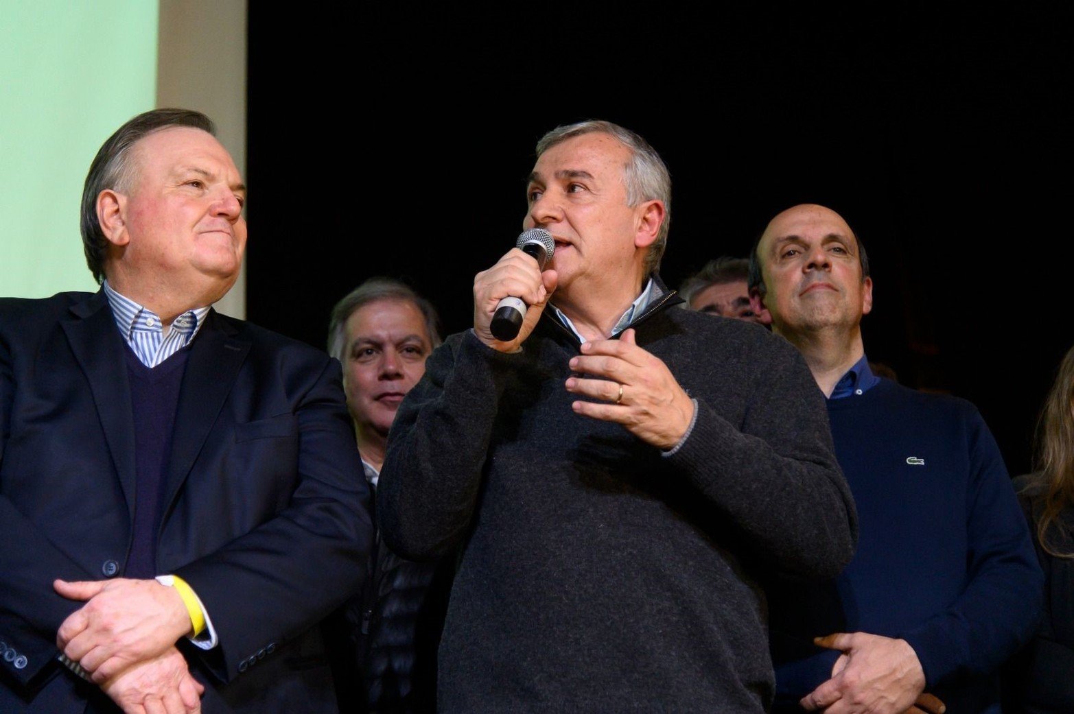 Maximiliano Pullaro ganó la interna y también sacó una clara diferencia al oficialismo.