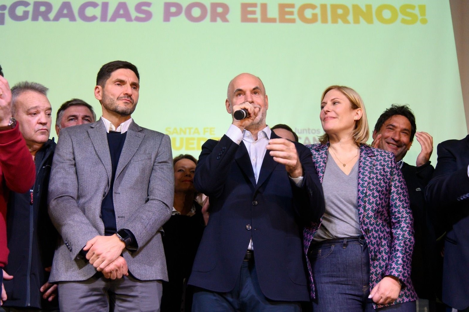 Maximiliano Pullaro ganó la interna y también sacó una clara diferencia al oficialismo.