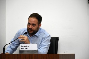 Prende velas. Para alcanzar el piso necesario y pasar a las elecciones generales de septiembre. Crédito: Guillermo Di Salvatore