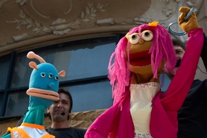 Von Theatre y Mónica, dos personajes ya conocidos por el público de la obra “Teatro Adentro. Una aventura tras bambalinas”, serán los encargados de animar “una noche rutilante” junto a talentosos músicos.