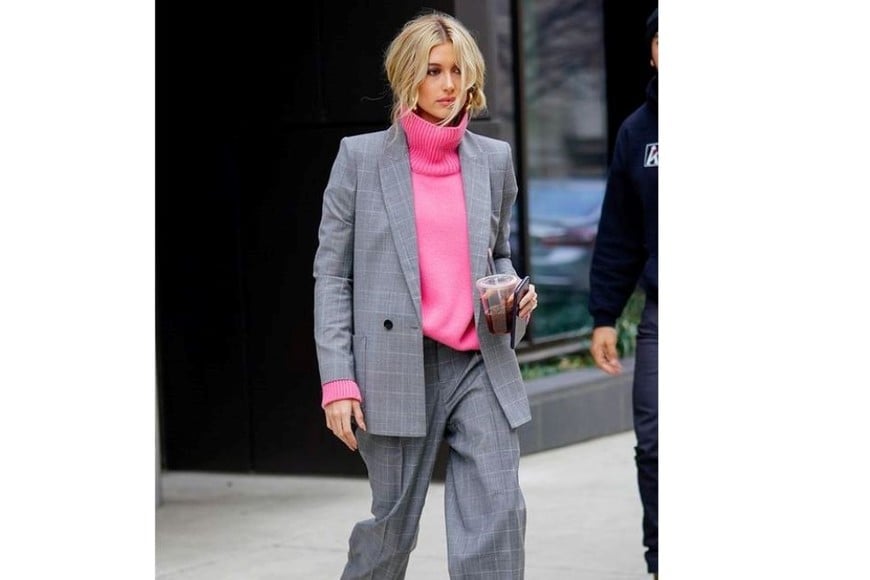 Este outfit es perfecto para el entorno laboral.