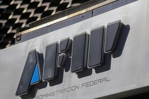 AFIP indicó que el año pasado, "el Impuesto al Valor Agregado Neto recaudó $14,79 billones y tuvo una variación interanual de 153,7%. 