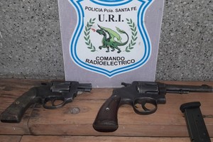 Algunas de las armas que fueron incautadas.