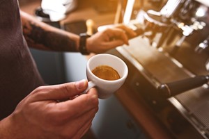 Un café expreso podría no solo servir para estar más activos.