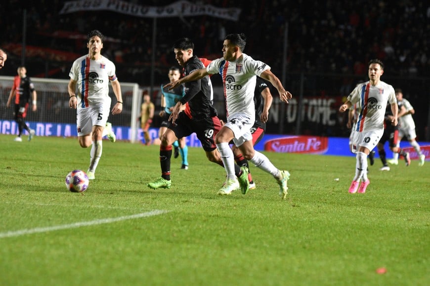 La derrota de este martes agudizó la crisis del equipo dirigido por Néstor Raúl Gorosito.