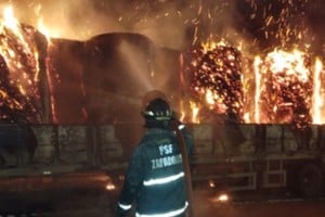 Incendio camión autopista
