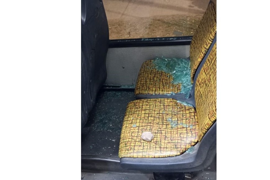 Vandalizaron un colectivo de la Línea 18