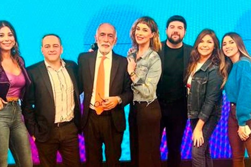 González Oro y los panelistas de "Nosotros a la mañana".