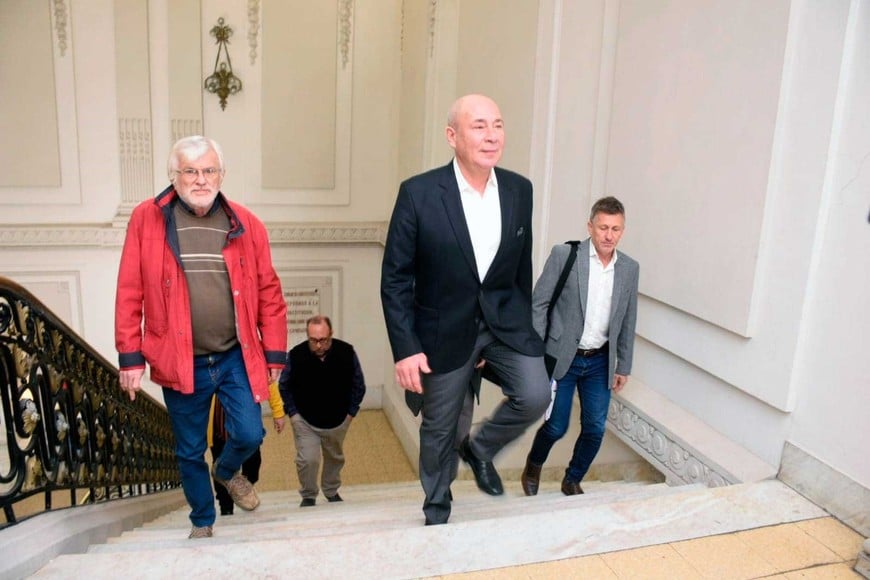 Hoffmann y Molina en representación de ATE y UPCN, respectivamente acudieron a la reunión paritaria este lunes. Crédito: Guillermo Di Salvatore