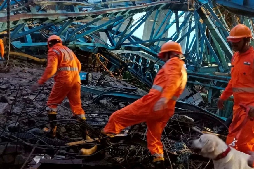 No descartan que el saldo de víctimas aumente en las próximas horas.