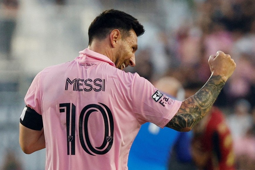 Messi le regaló una camiseta de Inter Miami a Maluma, quien le hizo una  promesa - Panama West Radio Noticias