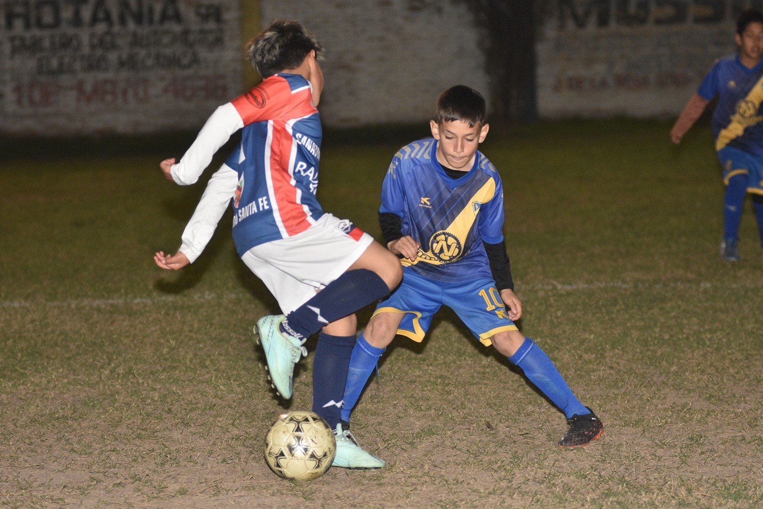 La comunidad de Guadalupe se volcó masivamente a apoyar a los futuros deportistas, mostrando su entusiasmo y compromiso con el desarrollo deportivo de los más pequeños. El torneo, en su inicio, ha sido una verdadera fiesta para todos, con el fútbol como protagonista y la unión de las familias como un valor fundamental.