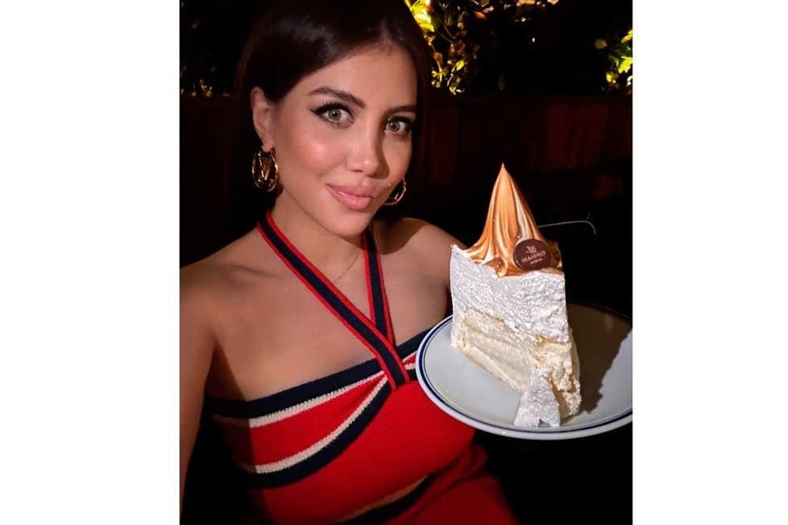 La modelo muestra parte de la gastronomía que disfruta en Turquía