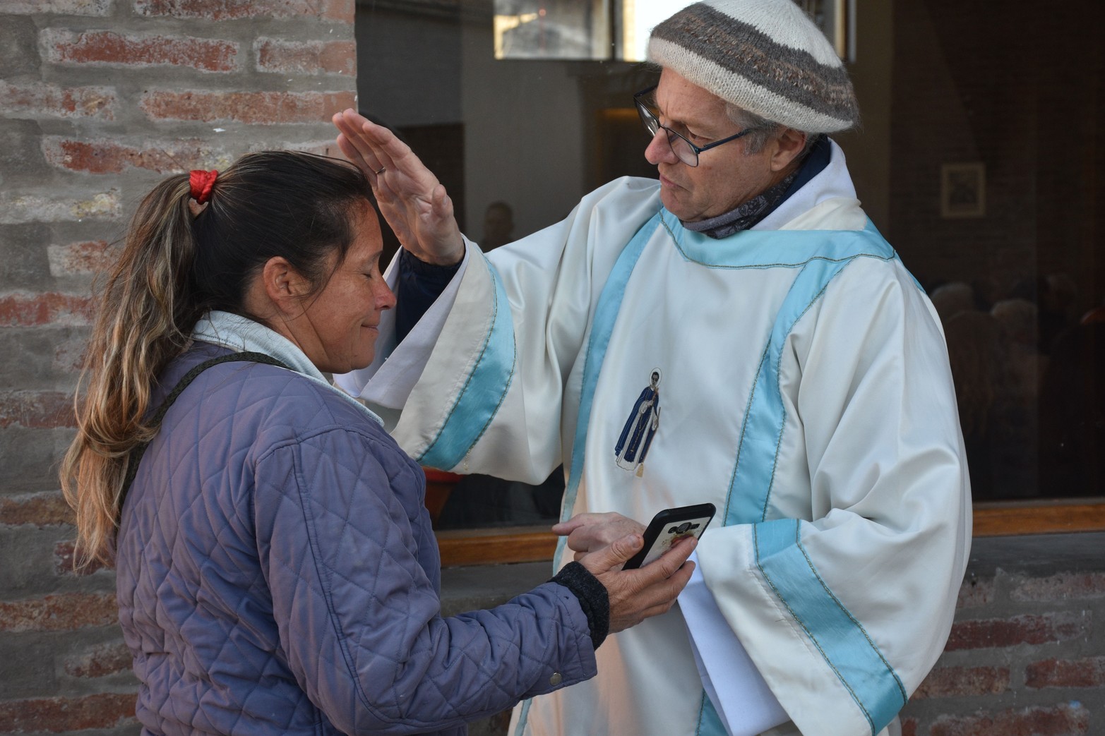 La Parroquia San Cayetano de la ciudad de Santa Fe se colmó de feligreses desde muy temprano