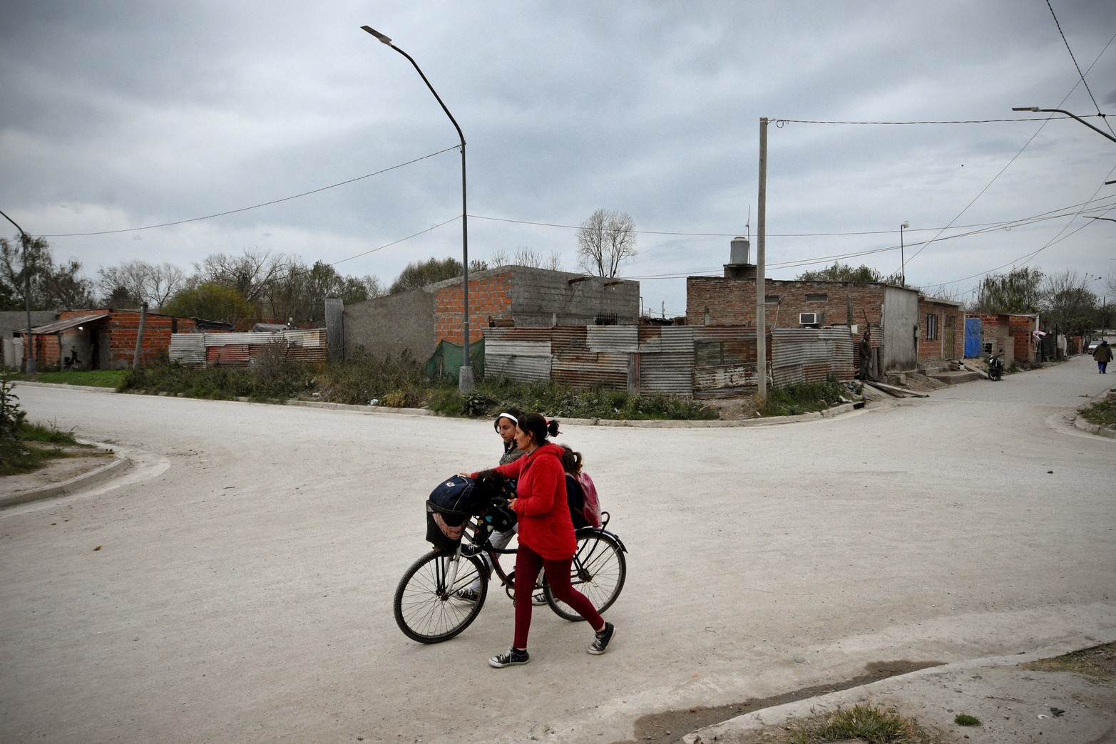 Mejoras urbanas en los barrios Loyola Norte, San Agustín, La Ranita y Yapeyú.