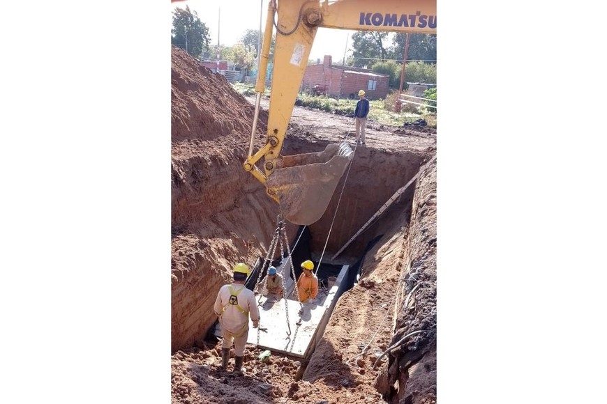 La obra de saneamiento hídrico hace unos meses, cuando estaba en marcha para que el agua de La Ranita pueda drenar.