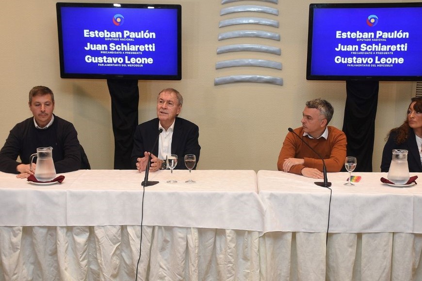 El mandatario cordobés selló una alianza con el PS y es Esteban Paulón el referente que encabeza la nómina para el Congreso.  Créditos: Guillermo Di Salvatore