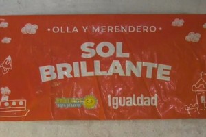 El merendero se encuentra ubicado en Padre Bunting y Roberto Galarza en Alto Verde.