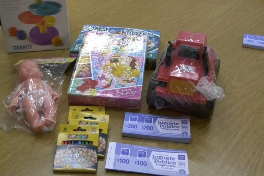 Los bonos tienen un precio de $100 y $200.