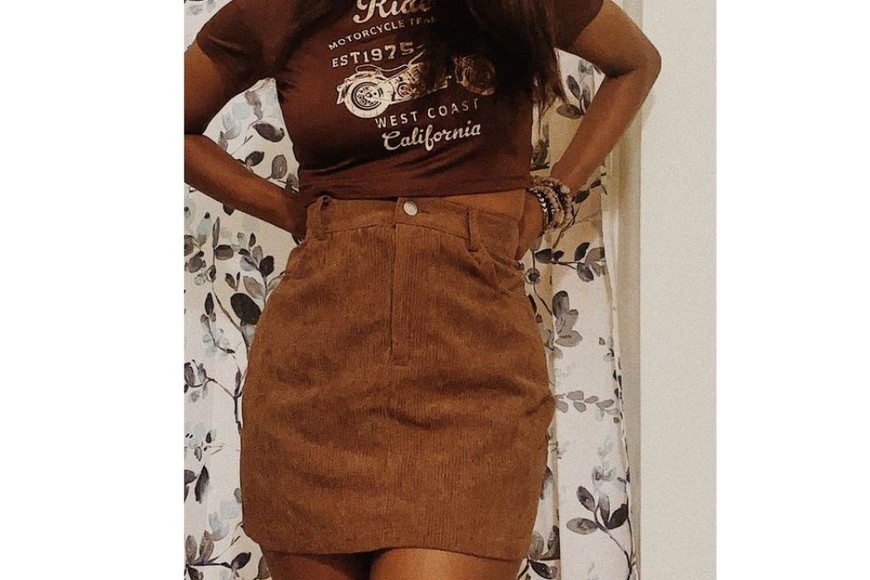 Te dejamos 8 looks alucinantes para que te inspires y puedas combinar esta tendencia en tu guardarropa.