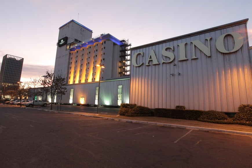 Casino Santa Fe se constituye como un espacio abierto para el entretenimiento.
