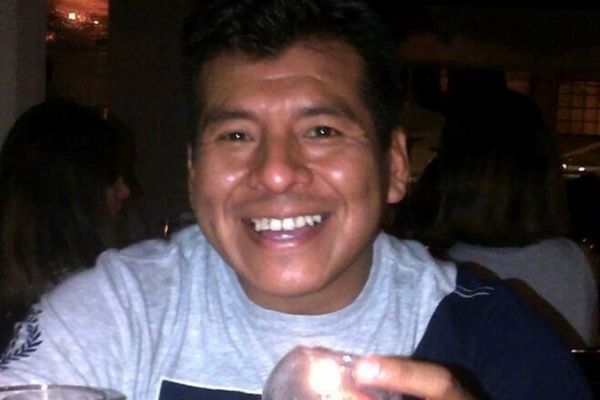 Los acusados fueron imputados por los delitos de “robo agravado por el empleo de arma de fuego y homicidio criminis causa” contra Juan Carlos Cruz.