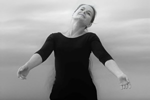 El grupo dirigido por Mó (Monica Romero Sineiro) recordará a la incansable maestra fallecida en julio a los 101 años. Foto: Gentileza Estudio María Fux