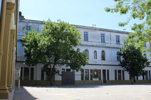 Hasta el domingo 20 de agosto inclusive, el colegio abrirá de manera online la preinscripción a Nivel Inicial para la “población prioritaria”. “Finalizado ese plazo, y siempre sujeto a la disponibilidad de vacantes, abriremos al público en general”, expusieron.