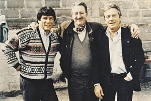 Amigos son los amigos. Carlos Monzón recibiendo la visita en la cárcel de Las Flores de "Chiquito" Uleriche y de Alain Delon.