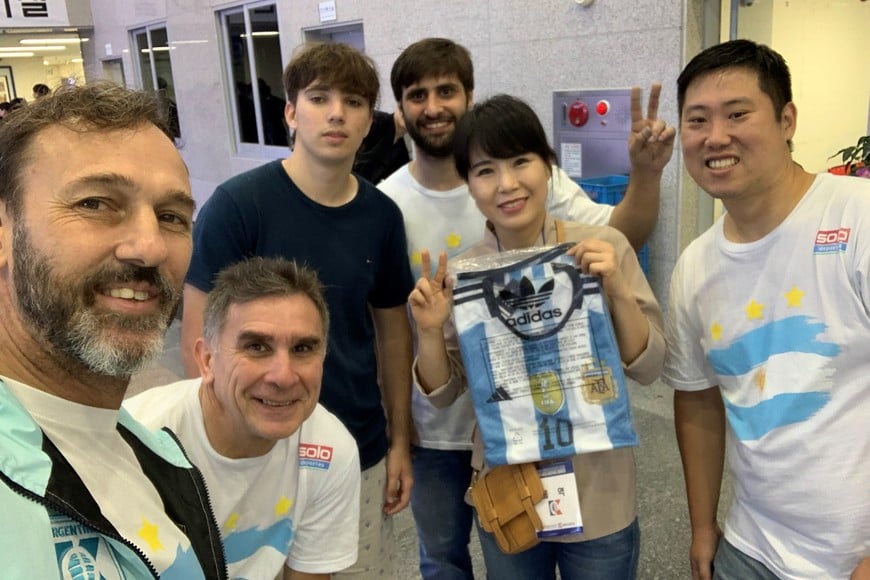 Los mejores. El equipo argentino tuvo la posibilidad de aprender junto a los grandes maestros.

Gentileza.