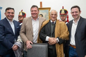 Raimundo adelantó que las obras de revalorización continuarán en toda la Manzana Histórica, a partir de una ampliación del convenio con la Orden Franciscana. “El tesoro es invaluable, en iconografía, arte sacro, con la Parroquia, donde descansa la mujer que cosió la primera bandera patria, y la biblioteca, donde hay manuscritos de San Martín e incunables del siglo 16".