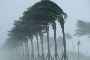 El huracán Hilary, que el viernes se fortaleció a categoría 4