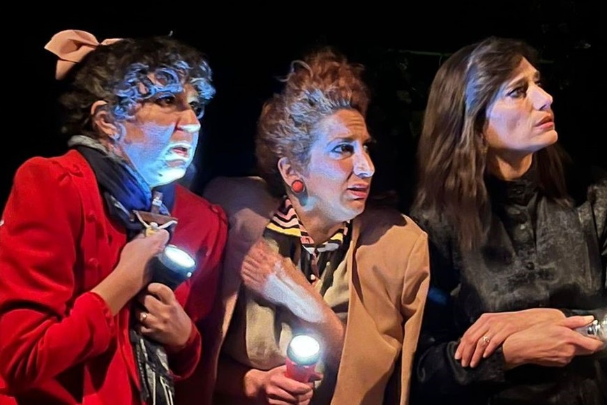 El espectador que disfruta de la obra se encuentra ante unos de los tantos puntos de fugas que funcionan en la historia como flashback a los tiempos de la patria naciente. Foto: Gentileza producción