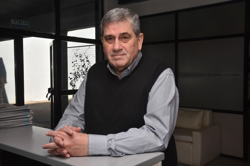 Carlos Ghisolfo y un crudo diagnóstico de la realidad de Unión, echando culpas contra el presidente al que trató de inoperante. Crédito: Flavio Raina