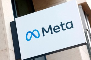 FILE PHOTO: The logo of Meta Platforms' business group is seen in Brussels, Belgium December 6, 2022. REUTERS/Yves Herman//File Photo