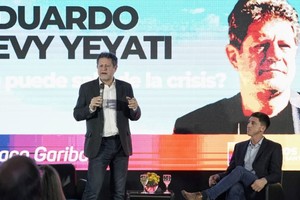 Eduardo Levy Yeyati, es Ingeniero Civil de la UBA y Doctor en Economía.