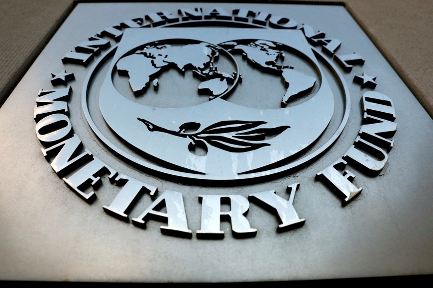 FILE PHOTO: The International Monetary Fund (IMF) logo is seen outside the headquarters building in Washington, U.S., September 4, 2018. REUTERS/Yuri Gripas/File Photo