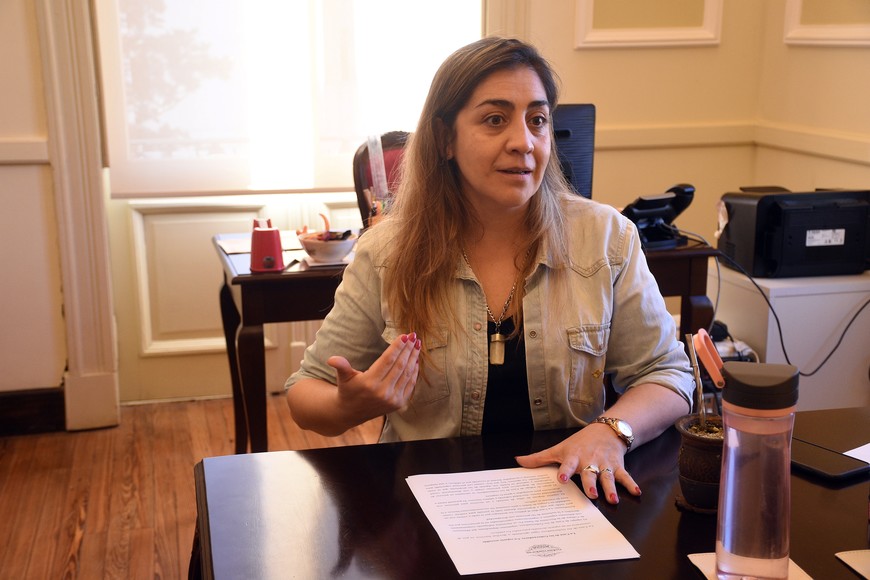 "Para mí ser accesible no es solo poner una rampa, sino prepararse para poder comunicarnos con el otro y que el otro vea que una barrera más se levanta y puede acceder", destacó Victoria Sasiain, coordinadora de la Casa de los Gobernadores. Crédito: Guillermo Di Salvatore