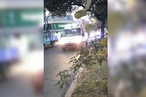 Se trasladó a un joven herido de arma de fuego hacia el hospital Cullen.