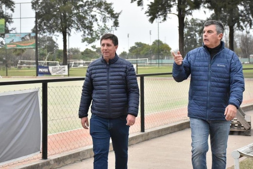 “El impacto que generan las instituciones en Esperanza y la región es enorme y digno de todo acompañamiento posible a partir de las diferentes instancias que hacen a mi forma de representar, es por esto que la presencia  constante y permanente es vital", señaló el senador santafesino.