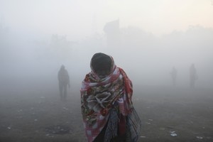 La rápida industrialización y el crecimiento demográfico contribuyeron a la disminución de la calidad del aire en el sur de Asia. Crédito: REUTERS.