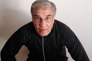 Una foto actual de aquel fantástico goleador que trajo Colón apenas unos años después de su consagración mundial y para jugar en la B. Waldemar Victorino no pudo repetir en ese equipo que se armó en los tiempos del inolvidable Joaquín Peirotén.