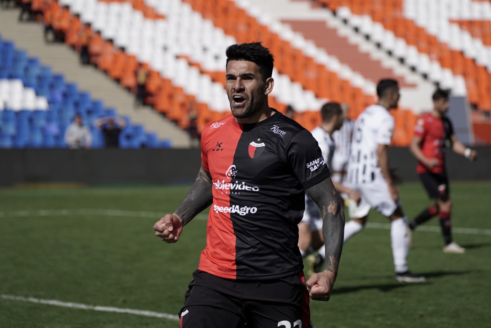 El empate trajo una bocanada de justicia, ya que no estaba bien la victoria parcial de Talleres.