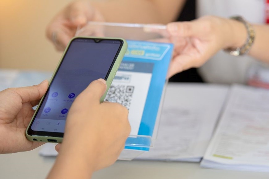 Los modos electrónicos de pago crecen mientras se reduce el uso de las tarjetas.