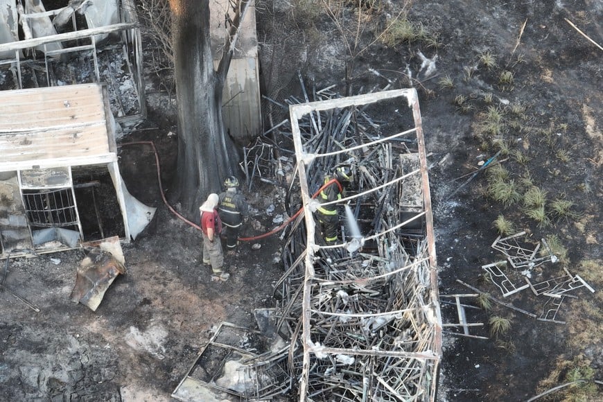 Incendio en una fábrica de baños químicos en Santo Tomé
