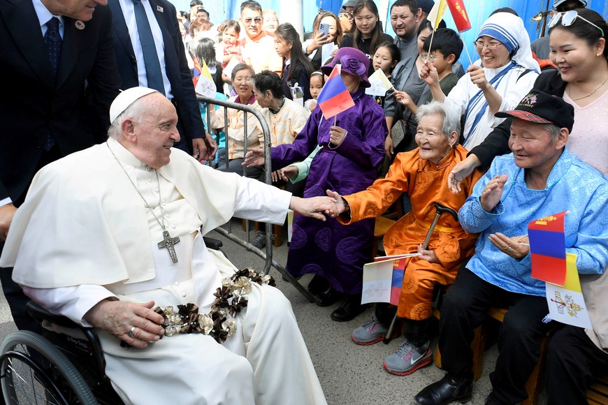 Pope Francis attends a welcome ceremony at the bishop's house during his Apostolic Journey, in Ulaanbaatar, Mongolia September 1, 2023.    Vatican Media/­Handout via REUTERS    ATTENTION EDITORS - THIS IMAGE WAS PROVIDED BY A THIRD PARTY.