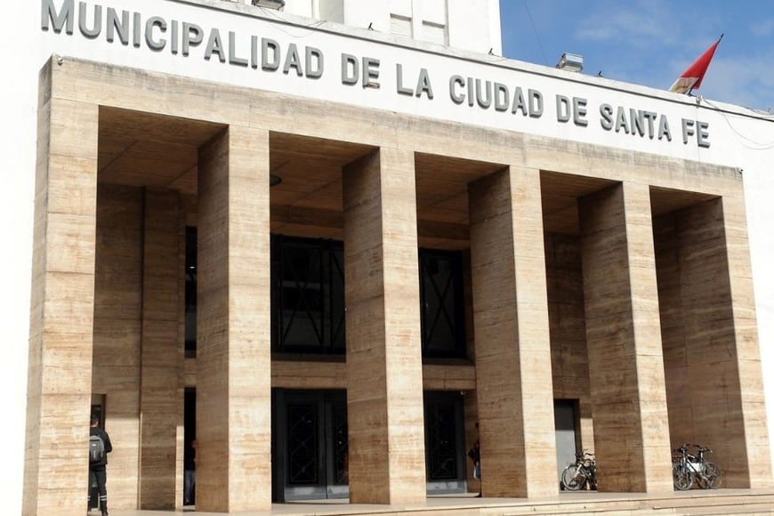La medida alcanza a todos los tributos municipales, excepto las multas. Además, está vigente una moratoria por patente automotor para los vehículos radicados en la ciudad.